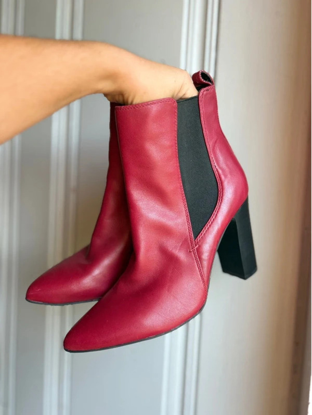 Women size 8.5 Red Vince Camuto Block Heel Boots